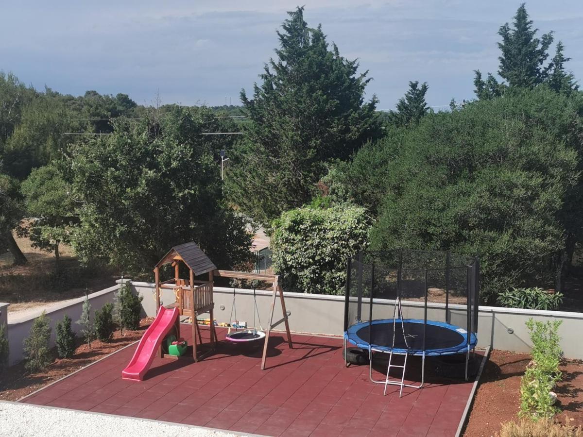 Casa Matea - 90 M From The Sea, New Private Swimming Pool Apartment Pula Exterior photo